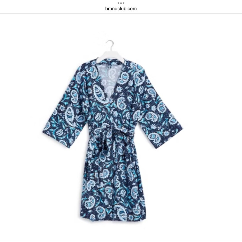 VERA BRADLEY KNIT ROBE NORTH SHORE PAISLEY SM-MED. NWT